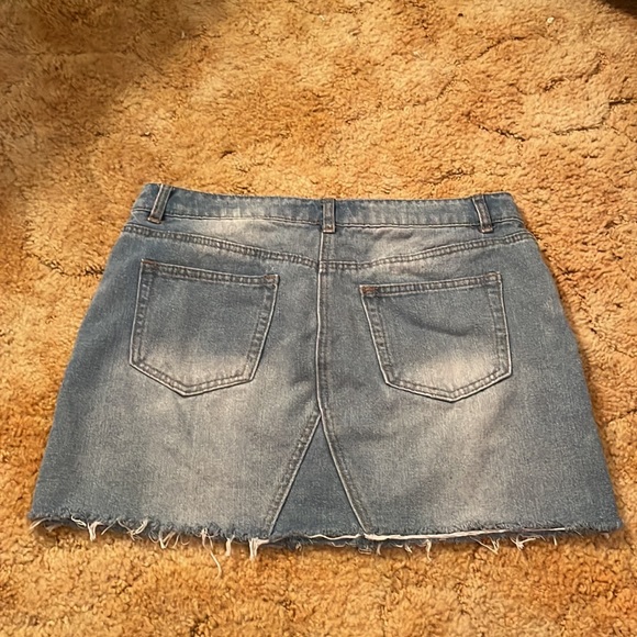 Jean skirt - Picture 3 of 3